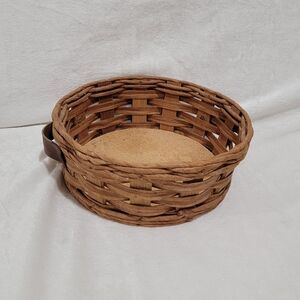 Corning Ware Pyrex Round  9.5"x4" Casserole Wicker 024-624-684 Basket w/ Handles
